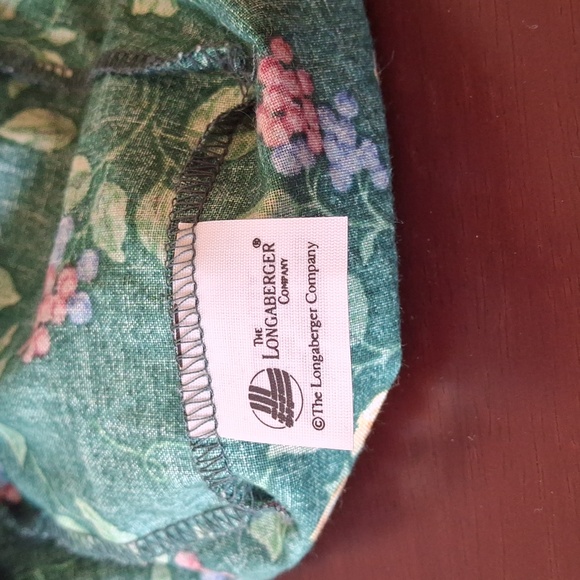 Longaberger Small Peg Basket with Fabric Liner and Plastic Protector 1998 - Picture 14 of 16